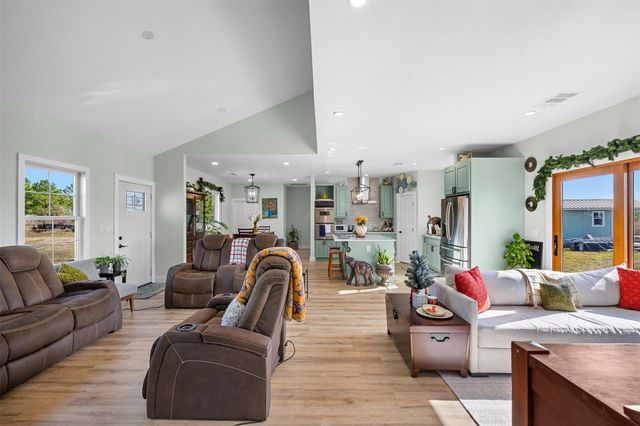 1759 Gotier Trace RD, Paige, TX 78659