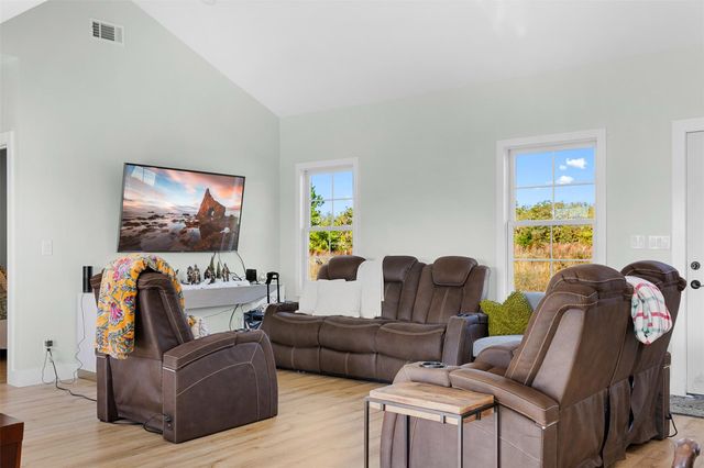 1759 Gotier Trace RD, Paige, TX 78659