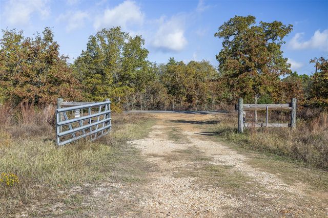 1759 Gotier Trace RD, Paige, TX 78659