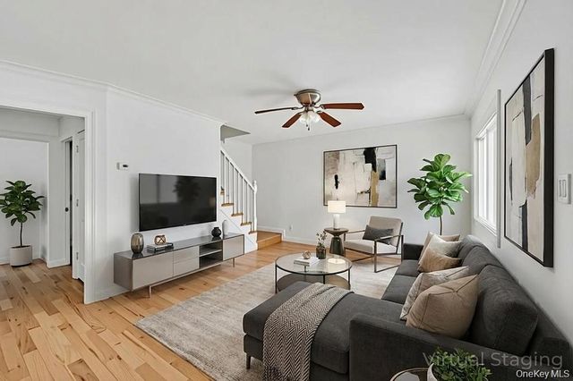 627 10th Avenue, New Hyde Park, NY 11040