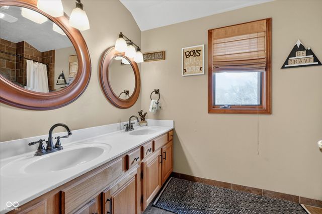3367 E 150 N, Anderson, IN 46012