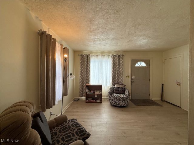 1514 Thalia Avenue, Youngstown, OH 44514