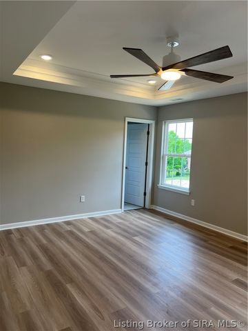 4001 Crestwood Drive, Floyds Knobs, IN 47119
