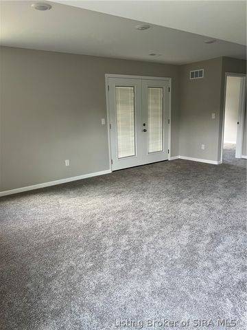 4001 Crestwood Drive, Floyds Knobs, IN 47119