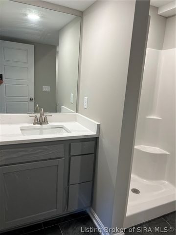 4001 Crestwood Drive, Floyds Knobs, IN 47119
