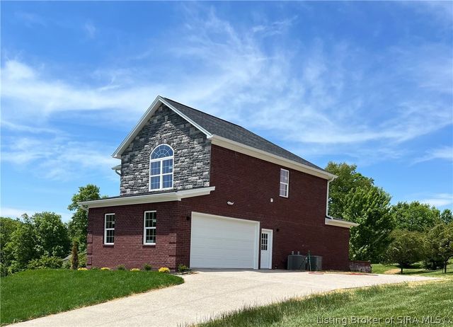4001 Crestwood Drive, Floyds Knobs, IN 47119