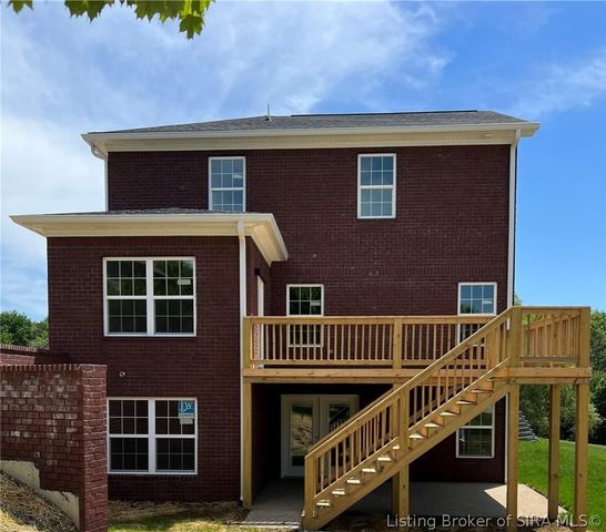 4001 Crestwood Drive, Floyds Knobs, IN 47119