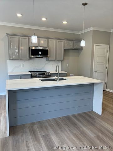 4001 Crestwood Drive, Floyds Knobs, IN 47119