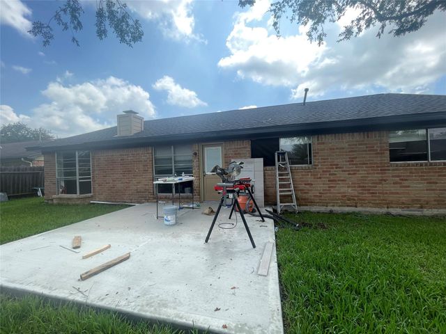1811 Hanbury Court, Sugar Land, TX 77498