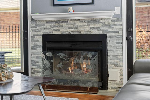 7671 Ameswood Road, Houston, TX 77095