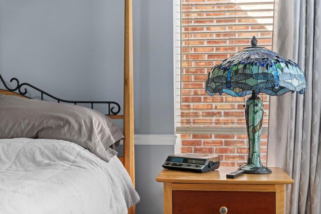 7671 Ameswood Road, Houston, TX 77095