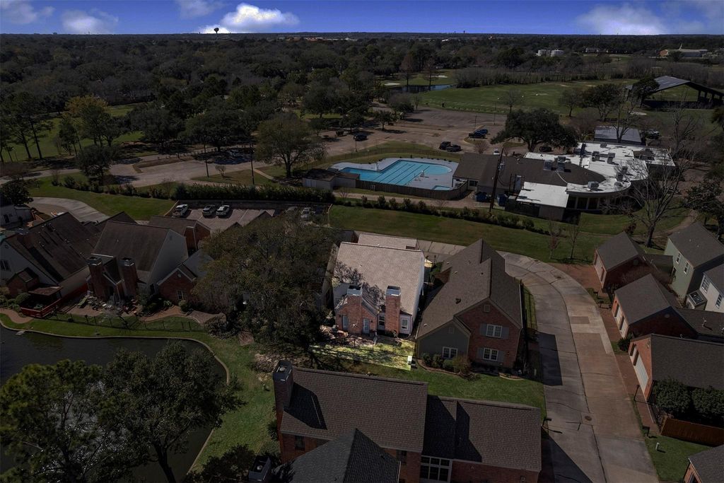 Image 41 of property listing at 7671 Ameswood Road, Houston, TX 77095