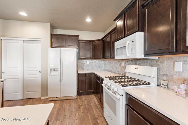 13019 N Loveland WAY, Hayden, ID 83835