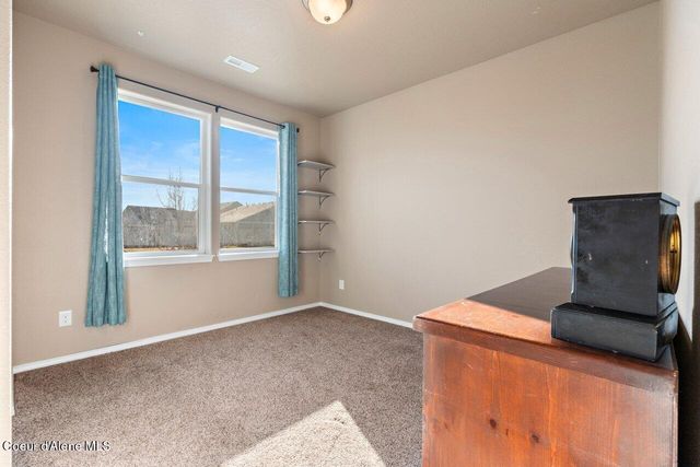 13019 N Loveland WAY, Hayden, ID 83835