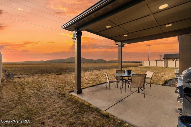 13019 N Loveland WAY, Hayden, ID 83835