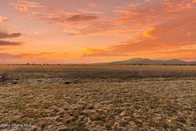 13019 N Loveland WAY, Hayden, ID 83835