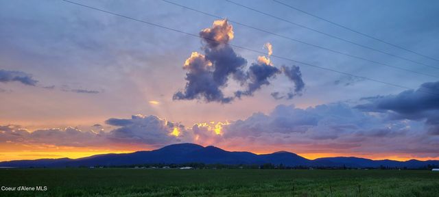 13019 N Loveland WAY, Hayden, ID 83835