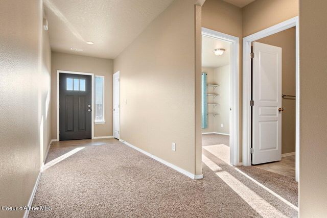 13019 N Loveland WAY, Hayden, ID 83835