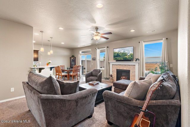 13019 N Loveland WAY, Hayden, ID 83835