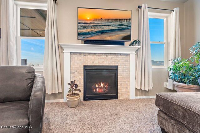 13019 N Loveland WAY, Hayden, ID 83835