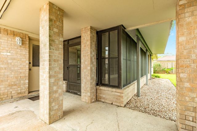 712 Browning Street, Angleton, TX 77515