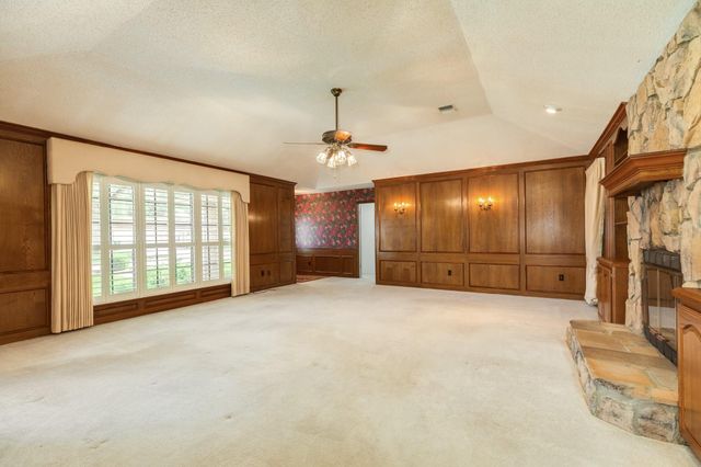 712 Browning Street, Angleton, TX 77515