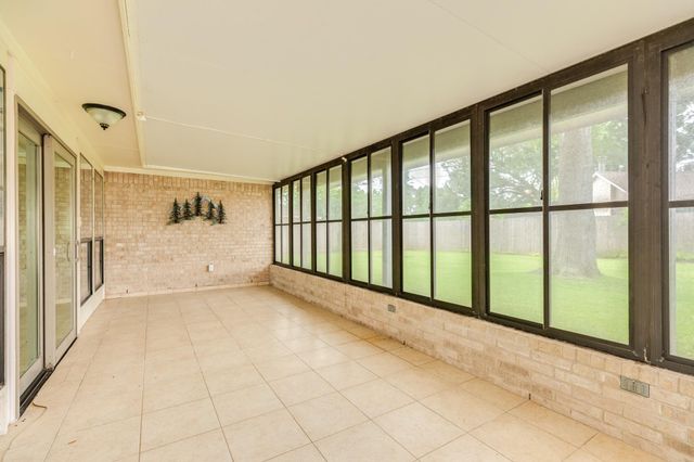 712 Browning Street, Angleton, TX 77515