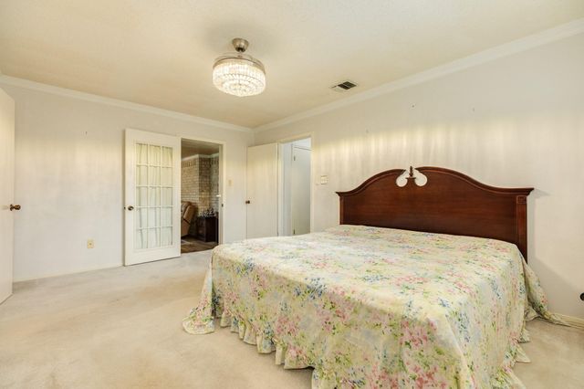712 Browning Street, Angleton, TX 77515
