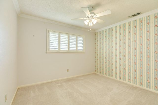 712 Browning Street, Angleton, TX 77515