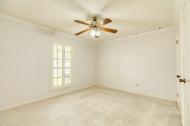 712 Browning Street, Angleton, TX 77515