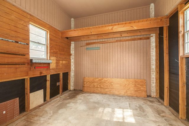 712 Browning Street, Angleton, TX 77515