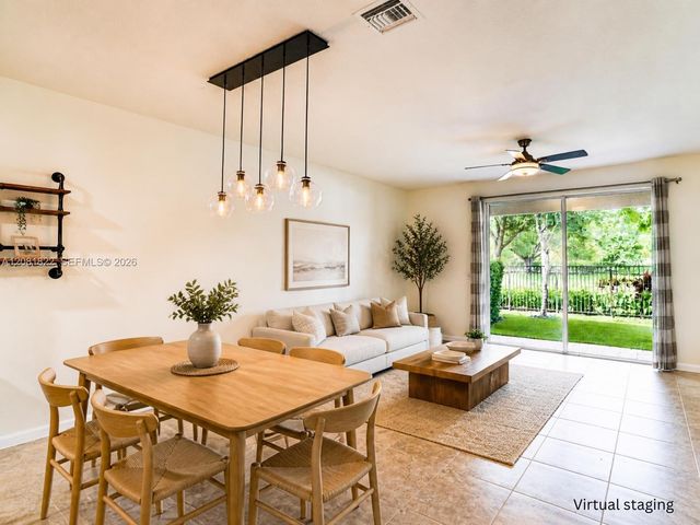331 NE 47th Place 331, Deerfield Beach, FL 33064