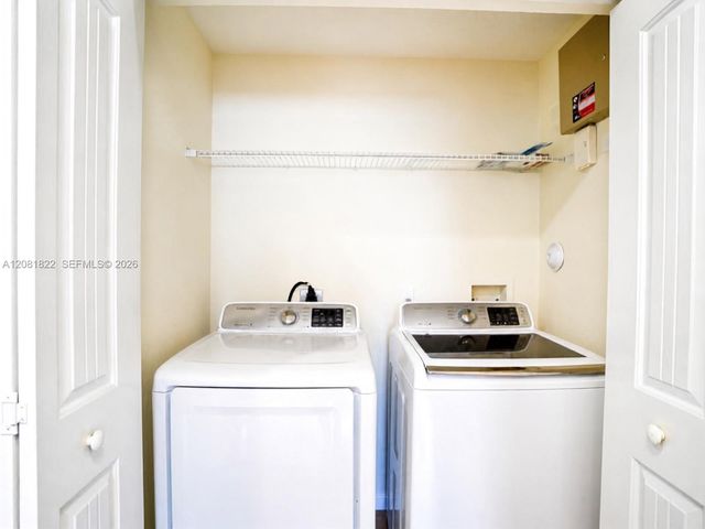 331 NE 47th Place 331, Deerfield Beach, FL 33064