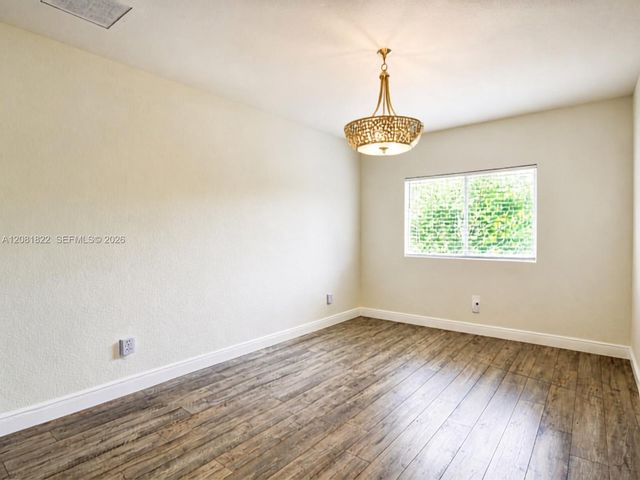331 NE 47th Place 331, Deerfield Beach, FL 33064