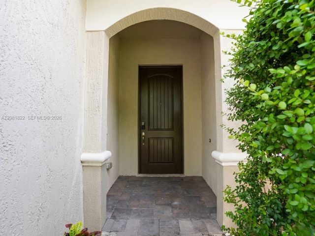 331 NE 47th Place 331, Deerfield Beach, FL 33064