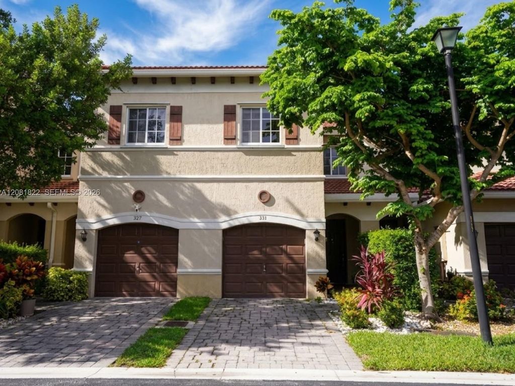 331 NE 47th Place 331, Deerfield Beach, FL 33064