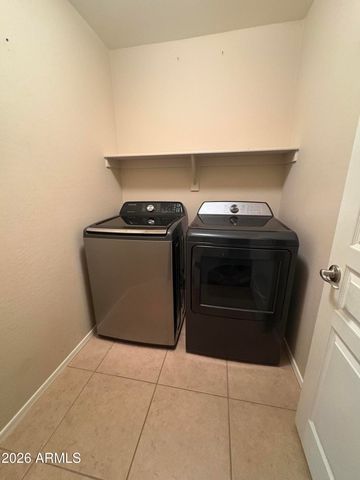 4086 E MAPLEWOOD Street, Gilbert, AZ 85297