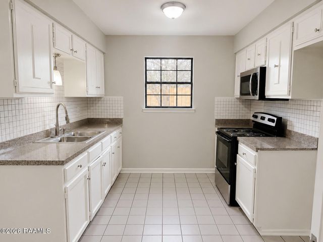 3055 Paddlewheel Road, Maurice, LA 70555