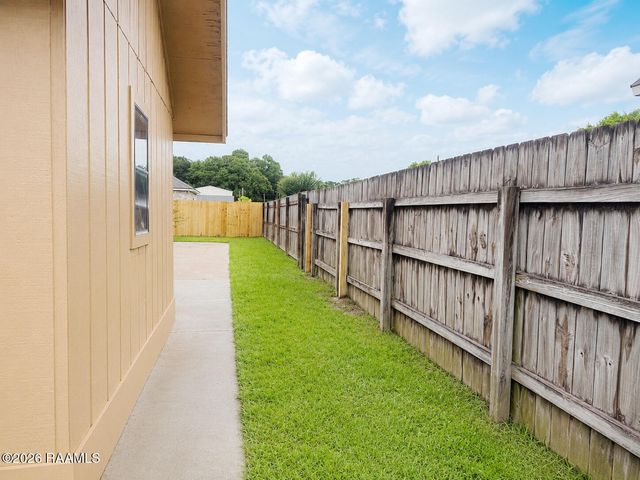 3055 Paddlewheel Road, Maurice, LA 70555
