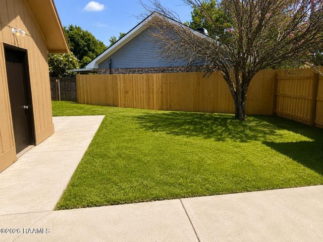 3055 Paddlewheel Road, Maurice, LA 70555