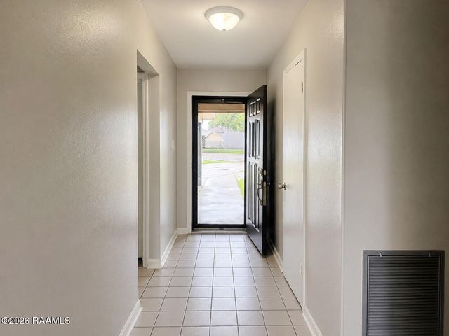3055 Paddlewheel Road, Maurice, LA 70555