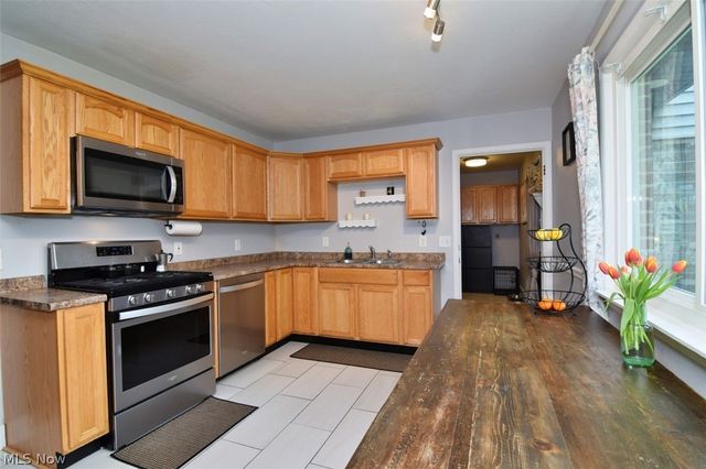 28601 Holly Drive, North Olmsted, OH 44070