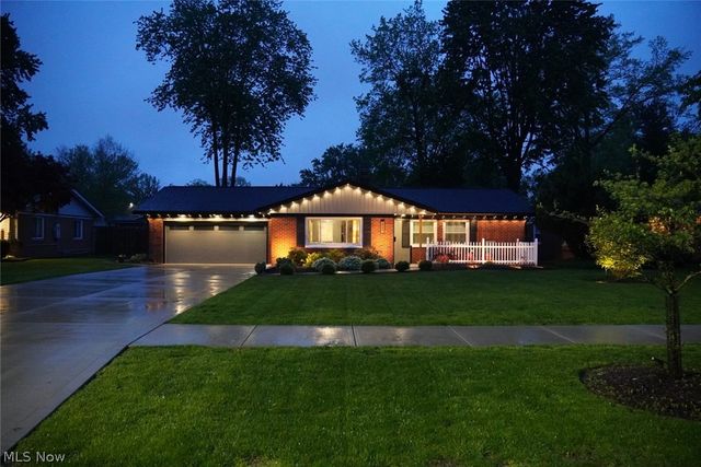 28601 Holly Drive, North Olmsted, OH 44070