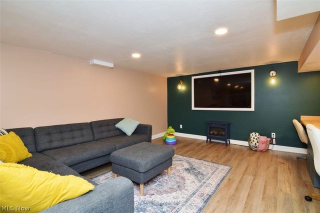 28601 Holly Drive, North Olmsted, OH 44070