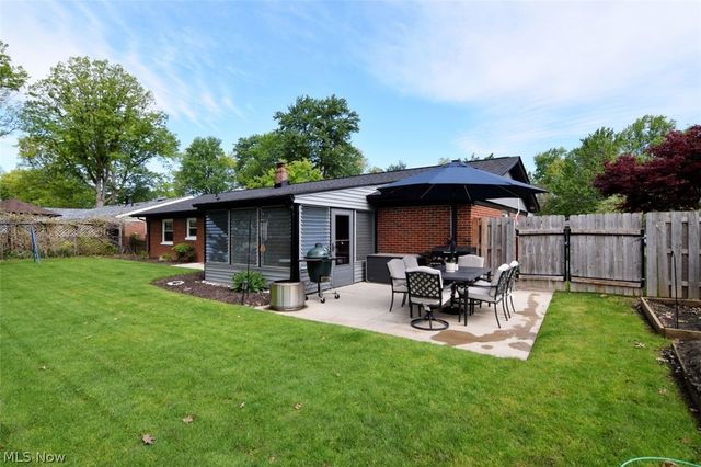 28601 Holly Drive, North Olmsted, OH 44070