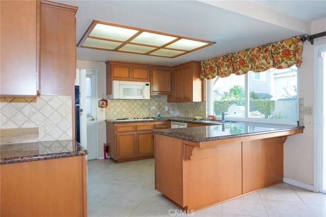 9901 Westhaven Circle, Westminster, CA 92683