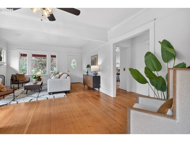 7204 N MISSISSIPPI Ave, Portland, OR 97217