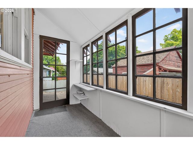 7204 N MISSISSIPPI Ave, Portland, OR 97217