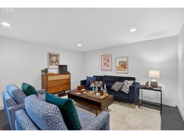 7204 N MISSISSIPPI Ave, Portland, OR 97217