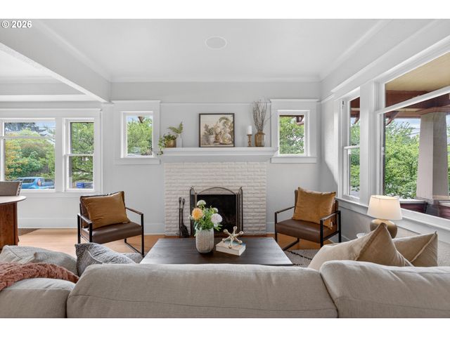 7204 N MISSISSIPPI Ave, Portland, OR 97217